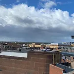 Central 2 Bed Newly Built Duplex Penthouse With Free Gated, On-Site Parking, Lift Access, Self Check-In, Super Fast Wifi, Two Cathedral View Terraces & Sleeps 6