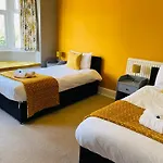Mayors House Ideal For Groups & Business