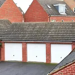 Kiln - Beautiful 4 Bedroom House With Parking!