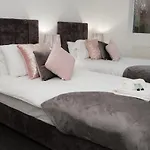 K Suites - Fulbridge Road