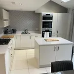 The Townhouse @Thorpe Road