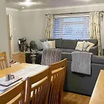 3 Bed Detached House Near City Centre Peterborough - Blossom House