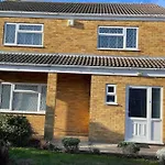 3 Bed Detached House Near City Centre Peterborough - Blossom House