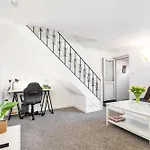 20Pct Off Long Stays Contractors Welcome Chantry Close Stay
