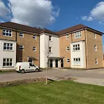 Peterborough City Center Near Healthcare Center One Bed Apartment With Free Private Parking Contractors Locum Staff Welcome