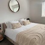 Cosy & Stylish Home From Home