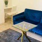 Roomello Luxury City Studios