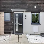 Modern, Spacious House Near Town