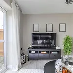 Modern, Spacious House Near Town