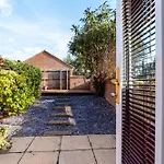 Spacious, 3 Bedroom, 3 Bath, Sleeps 7