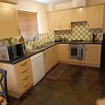The Iris House Is Close To City Centre And Is Ideal For Tourists, Visiting Family Members Or Work Related Activities Including Contractors
