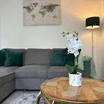 Star Road Home, Central Location, Free Parking