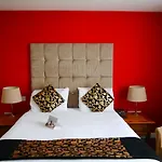 The Pearl Hotel