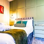 The City Centre Studios - Peterborough - Contractor Friendly - Free Wifi - Smart Tv - Desk Space - Well Designed - Ideal For Long Work Stays