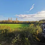 Spacious En-Suite Room Near Hospital And Shops