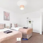 Spacious 4 Bedroom House Convenient Location By Trinity Stays Short Lets & Serviced Accommodation Peterborough