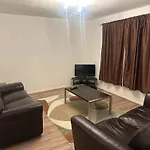 Honeyhill Retreat In Peterborough