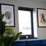 Newark House Premium Apartments With Sofa Beds - Wifi - Free Parking - Perfect For Contractors!