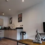 City Center 1 Bed Flat