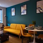 City Center 1 Bed Flat