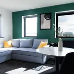Vincimus Stays Peterborough - Contractor Only Stays - Studio & 1 Bed Apartments With Sofa Beds - Full Kitchens - Free Parking - Wifi - Sky Tv!