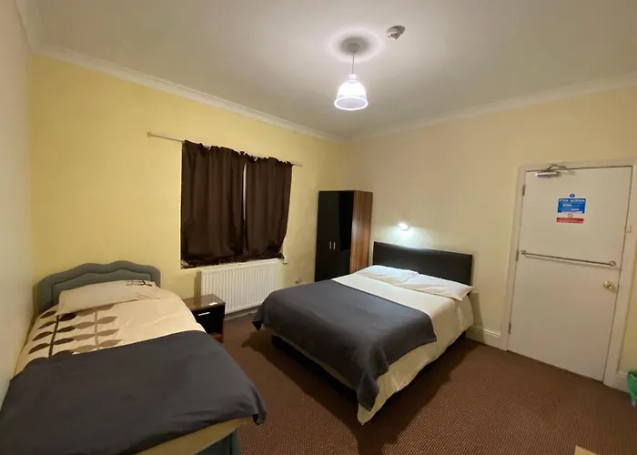 Arman Lodge House