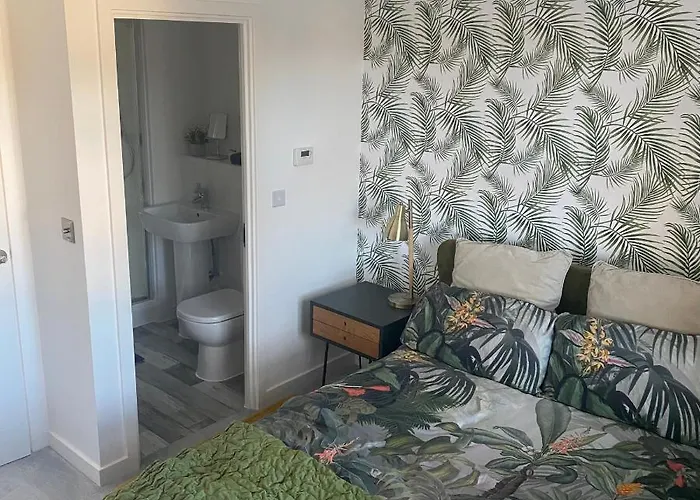 Peterborough Brand New City Center Apartment 2 Bedroom 2 Bath Apartment Free Parking Contractors Welcome