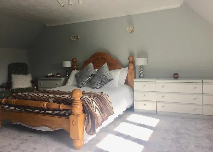 Thornleigh House