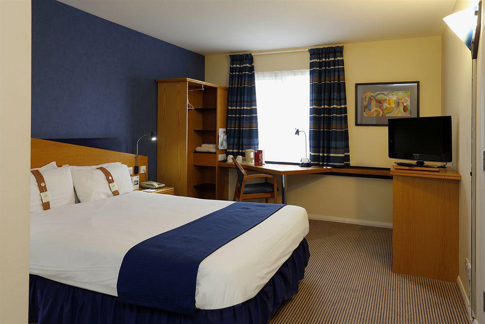 Express By Ihg Hotel 3*