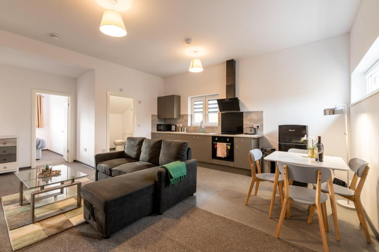 The Eldern - Spacious, Netflix, Free Parking, Close To A1 Peterborough