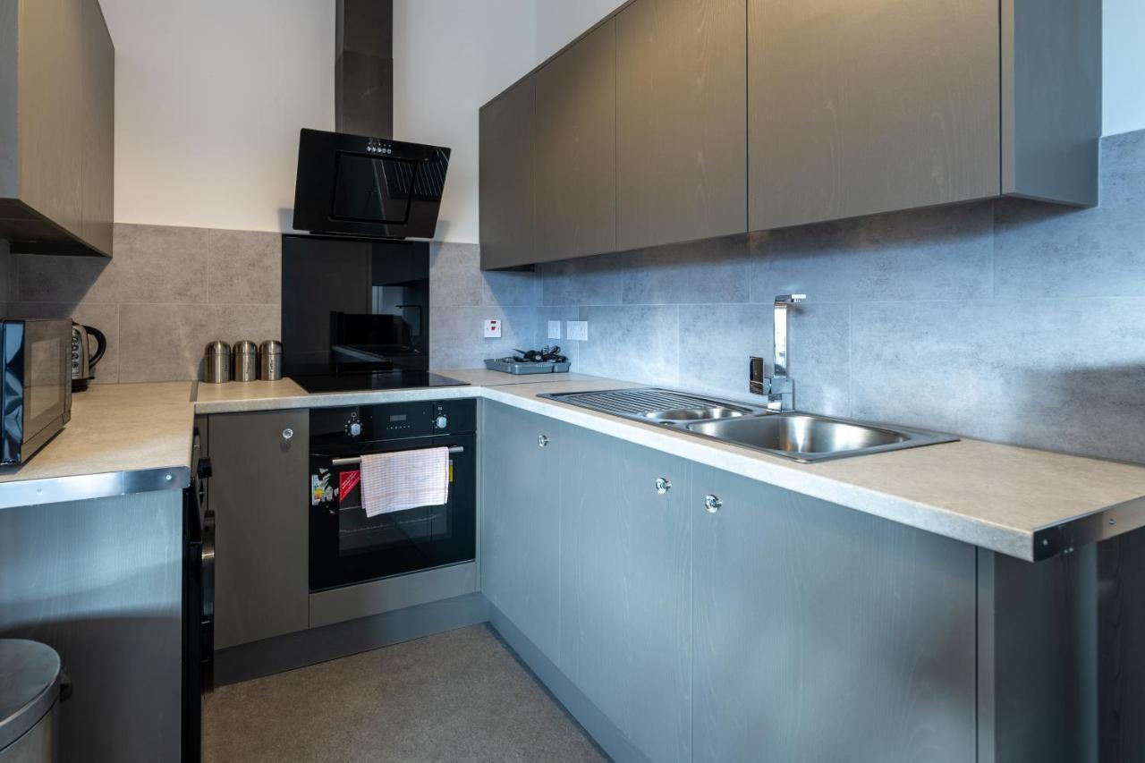 The Eldern - Spacious, Netflix, Free Parking, Close To A1