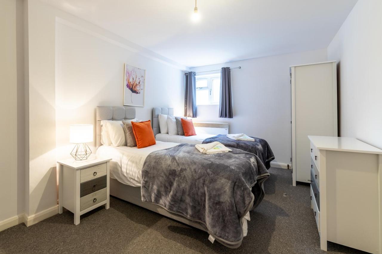 The Eldern - Spacious, Netflix, Free Parking, Close To A1 Peterborough