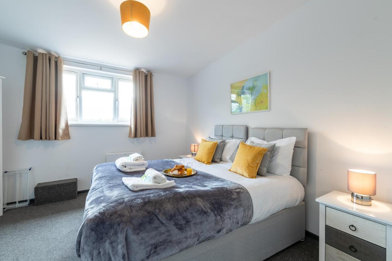 The Eldern - Spacious, Netflix, Free Parking, Close To A1