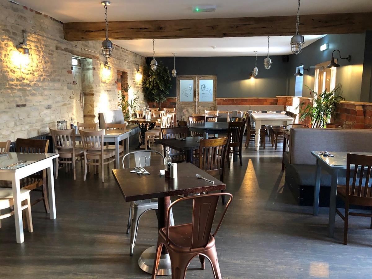 Black Horse Hotel Peterborough