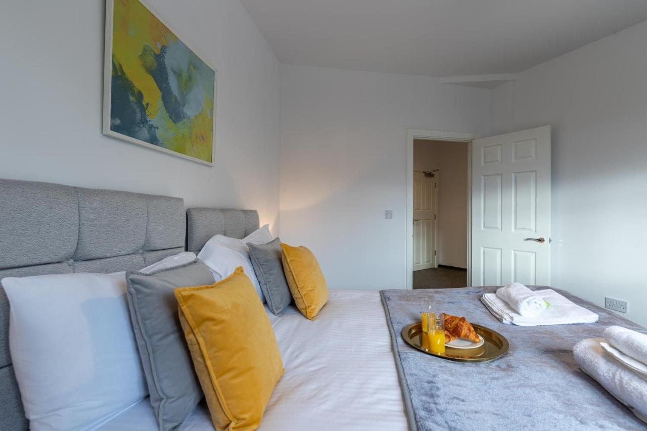 The Eldern - Spacious, Netflix, Free Parking, Close To A1