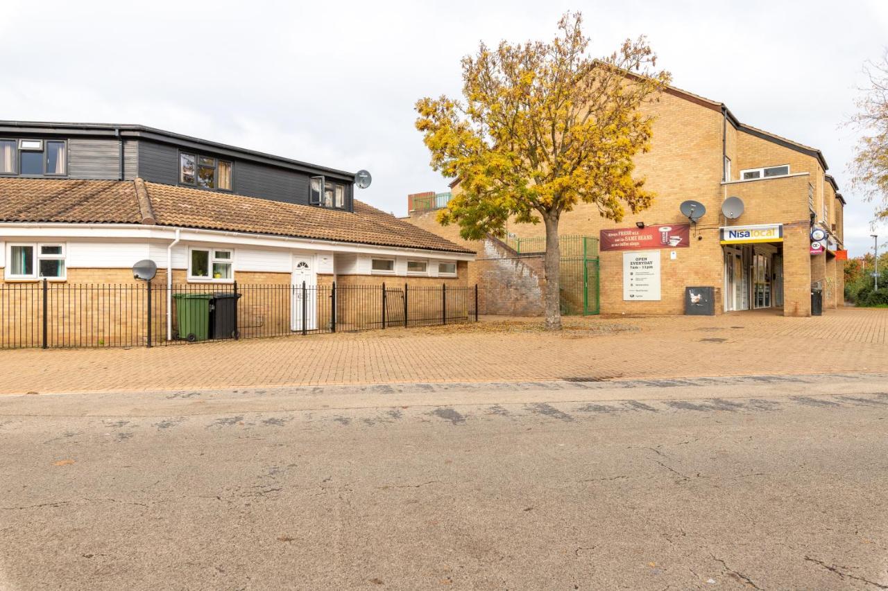 Apartment The Eldern - Spacious, Netflix, Free Parking, Close To A1 Peterborough