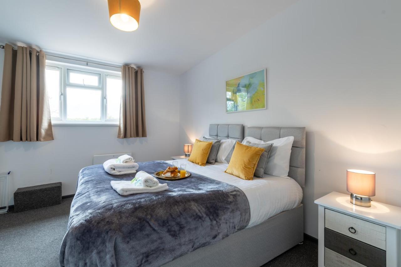The Eldern - Spacious, Netflix, Free Parking, Close To A1