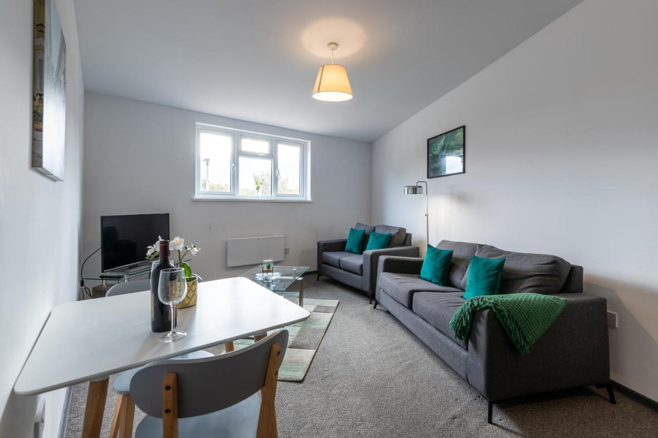 The Eldern - Spacious, Netflix, Free Parking, Close To A1 Peterborough
