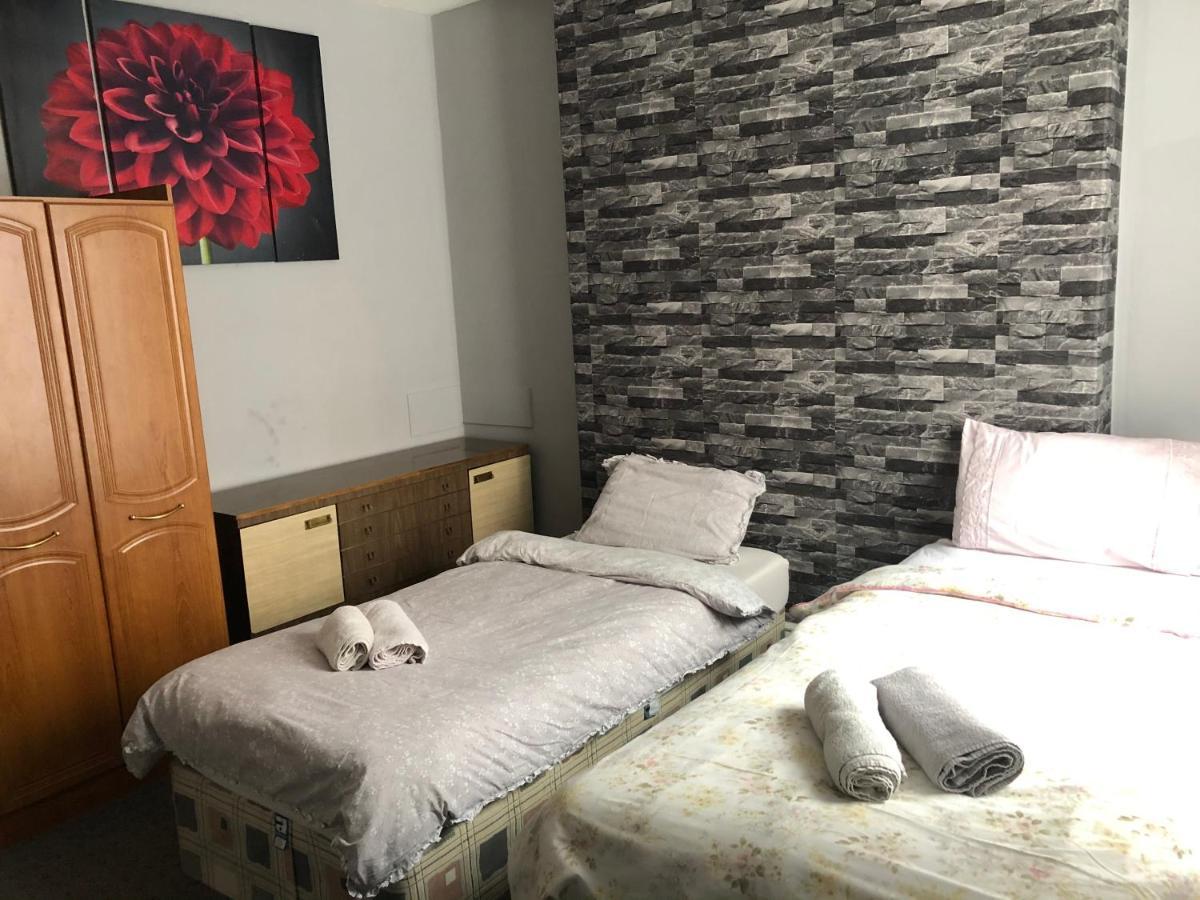 Bright Guest house *
