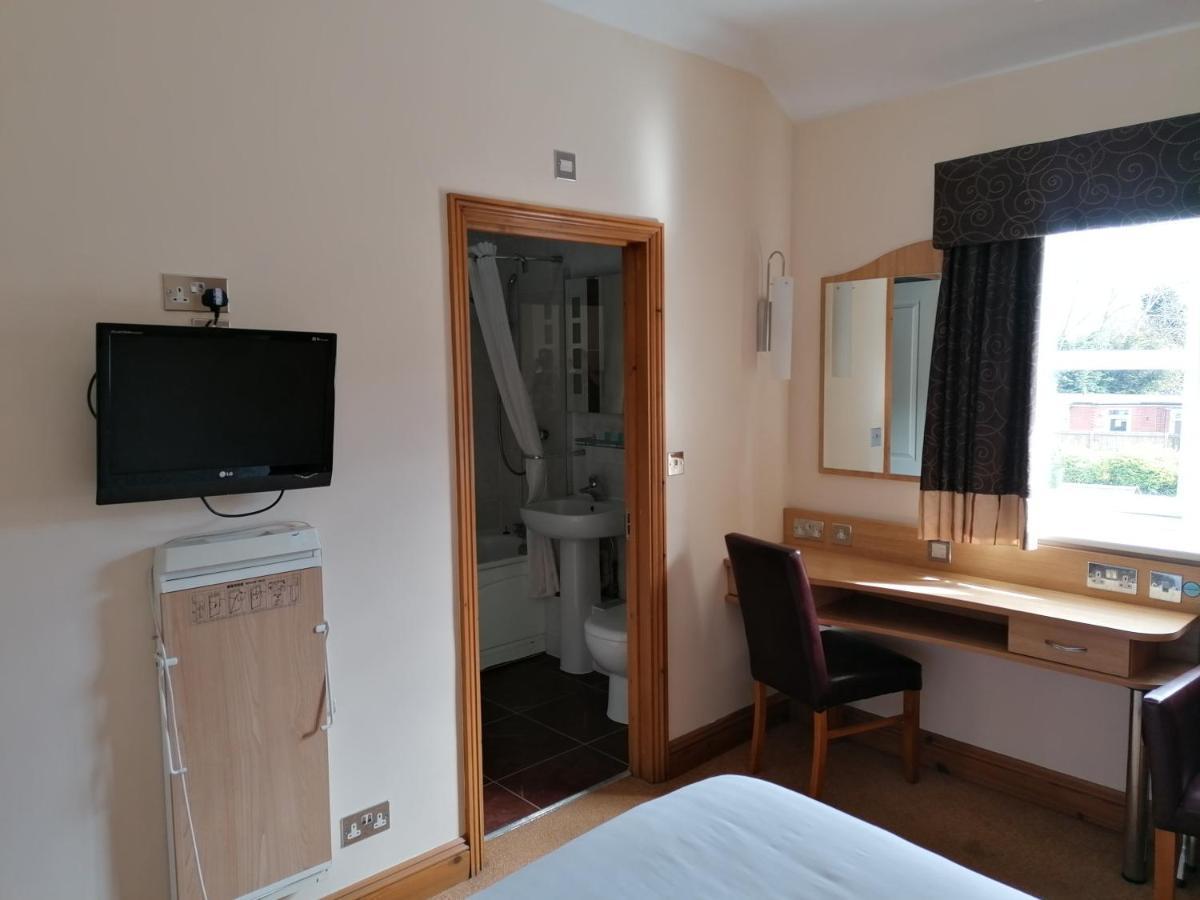 The Queensgate 3* Peterborough