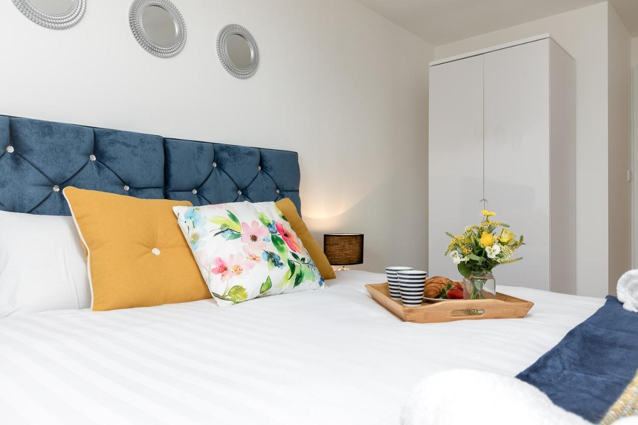 Kvm - - Contractors - Town Centre By Kvm Apartment *