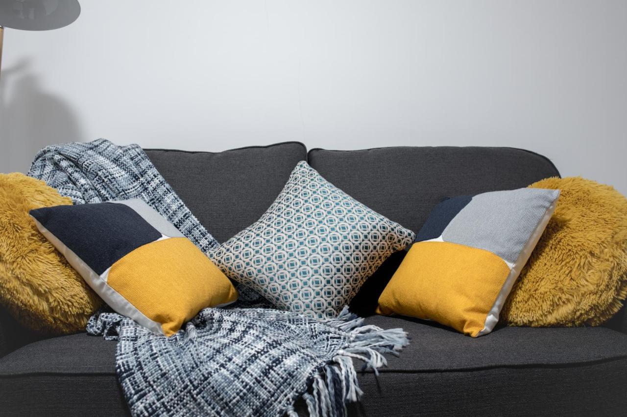 Apartment Kvm - - Contractors - Town Centre By Kvm *
