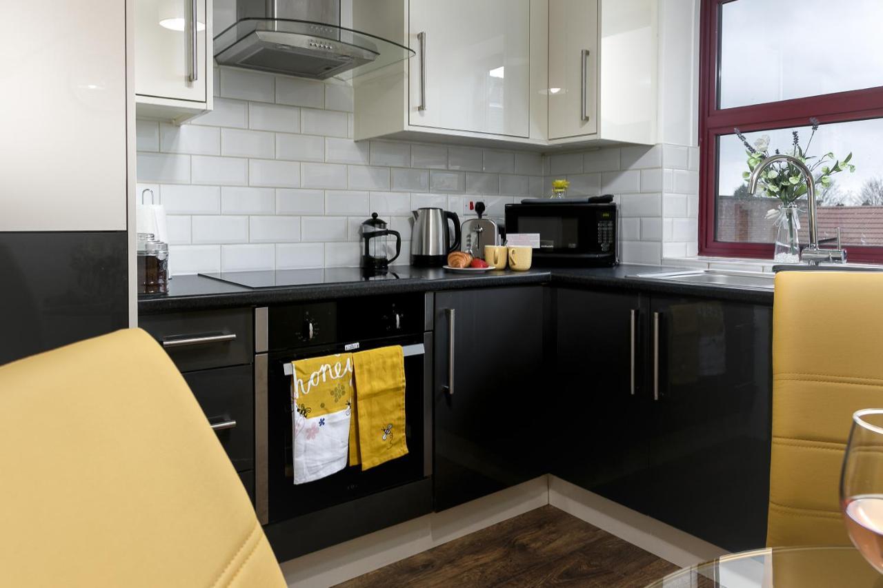 Kvm - - Contractors - Town Centre By Kvm Apartment