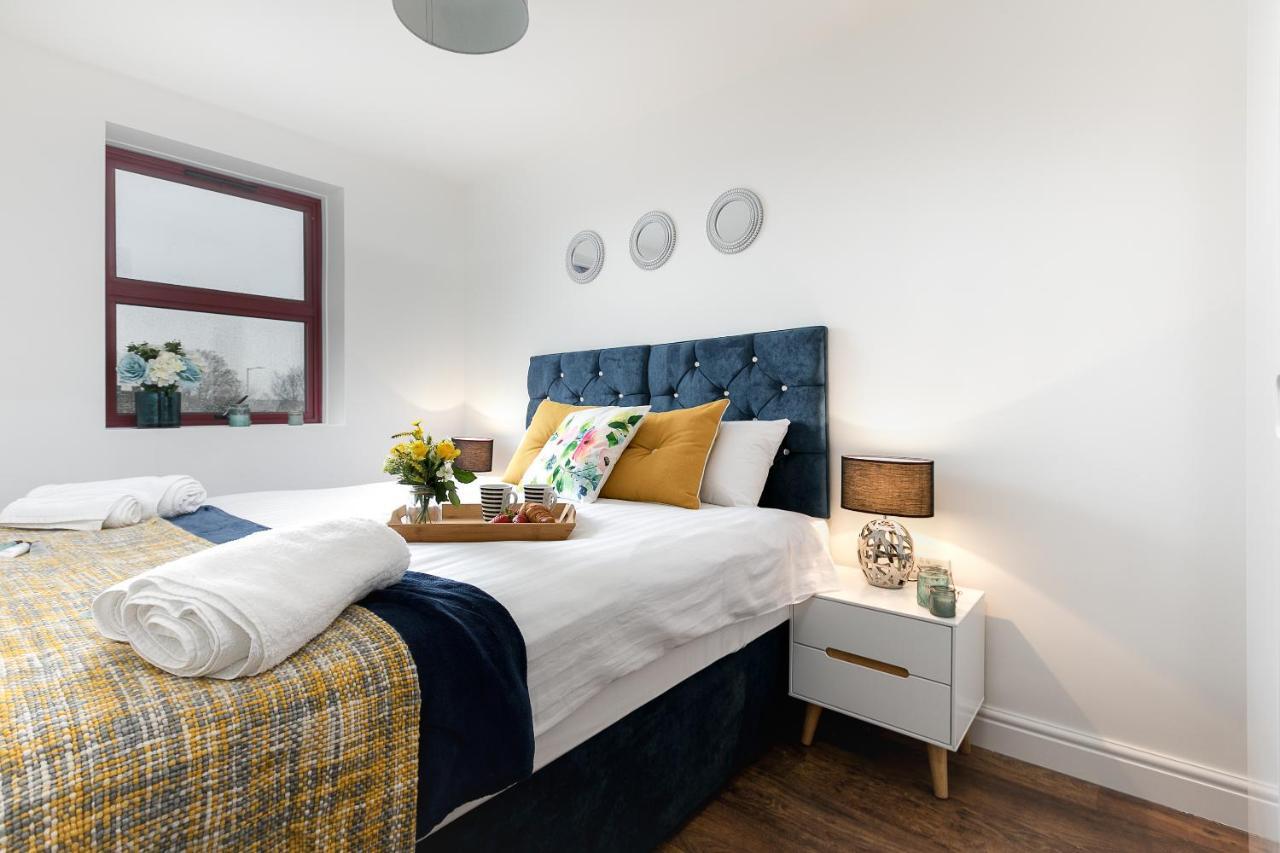 Kvm - - Contractors - Town Centre By Kvm Apartment *