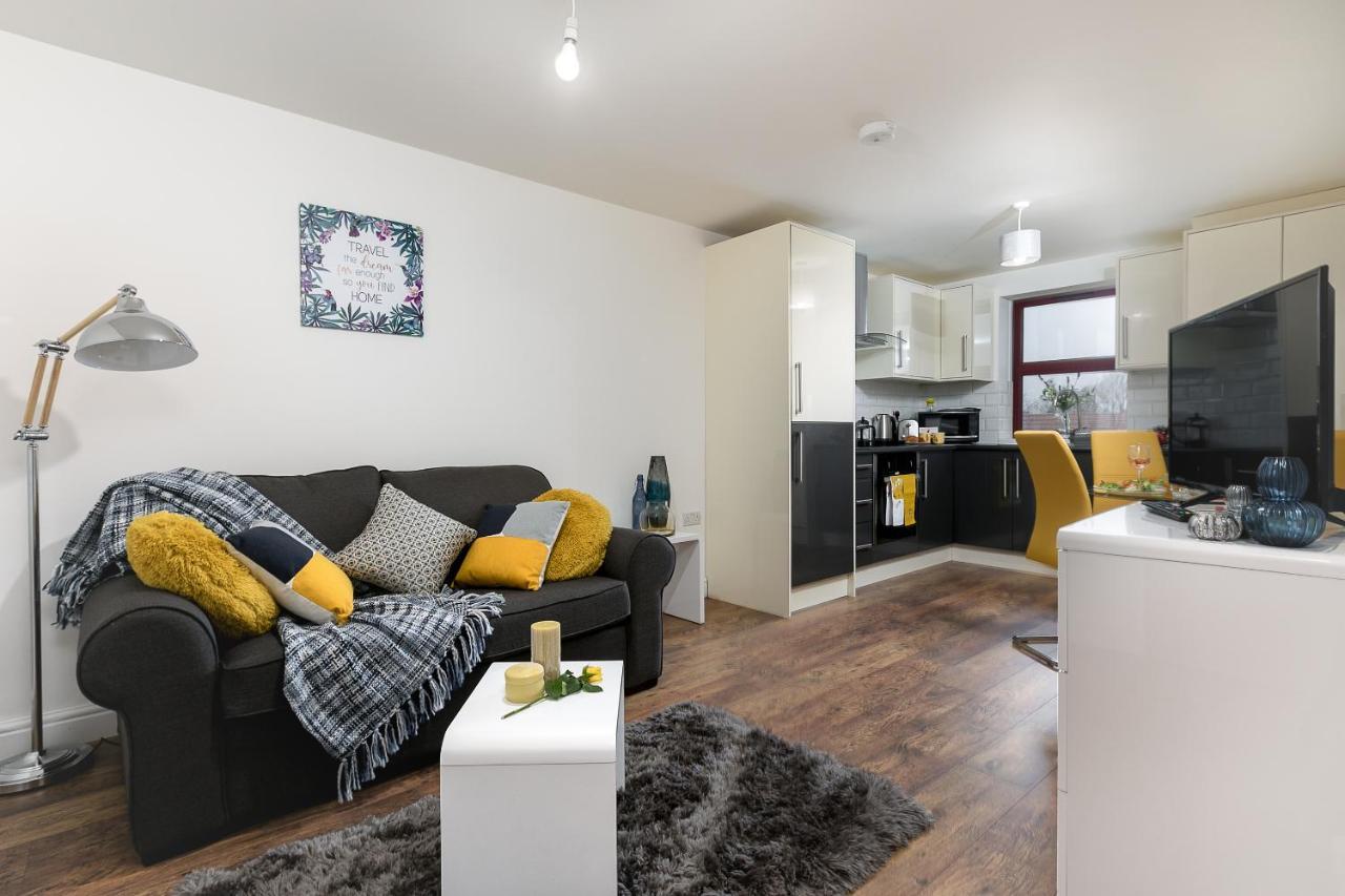 Apartment Kvm - - Contractors - Town Centre By Kvm