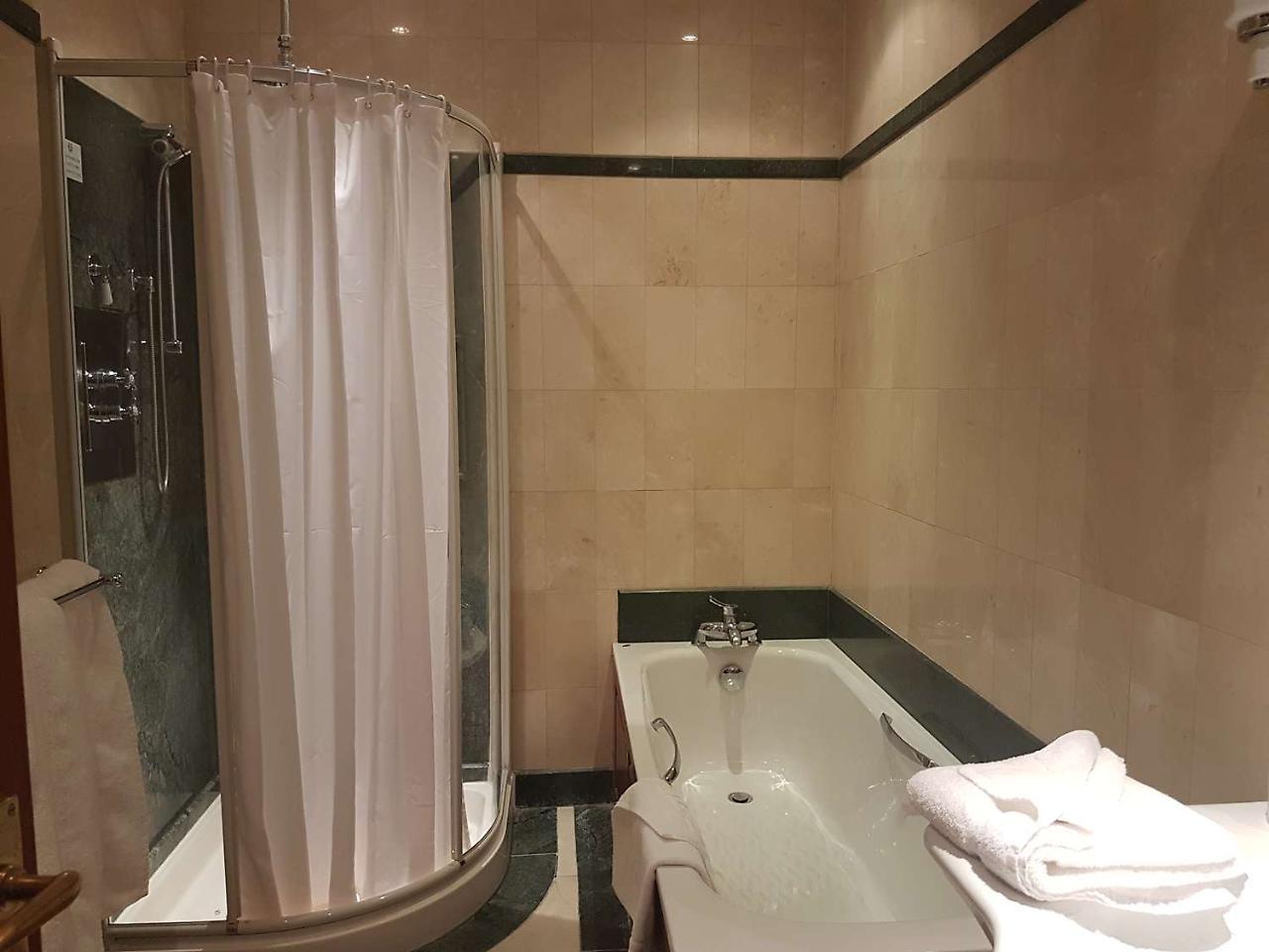 Great Northern Hotel; Sure Collection By Western Hotel Peterborough