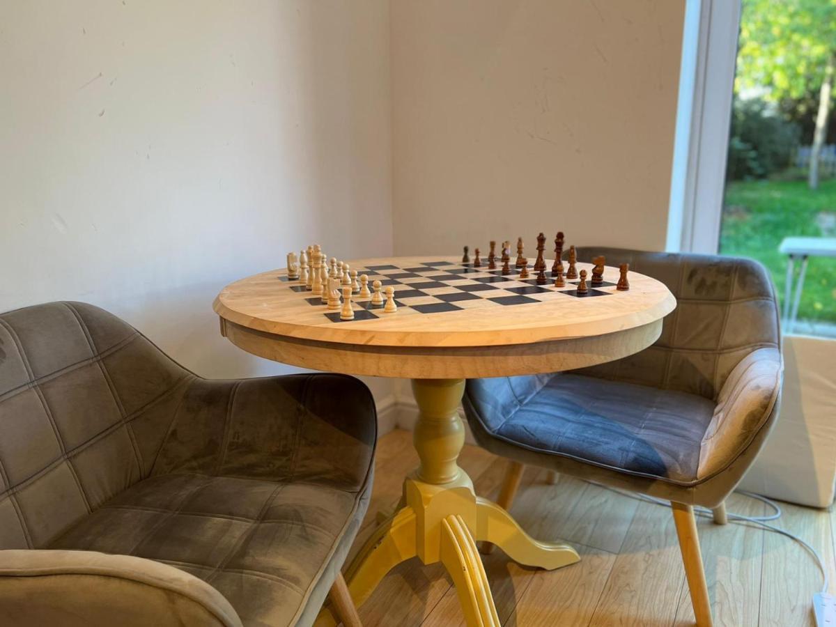 The Fulbridge By Incredible Holiday home Peterborough