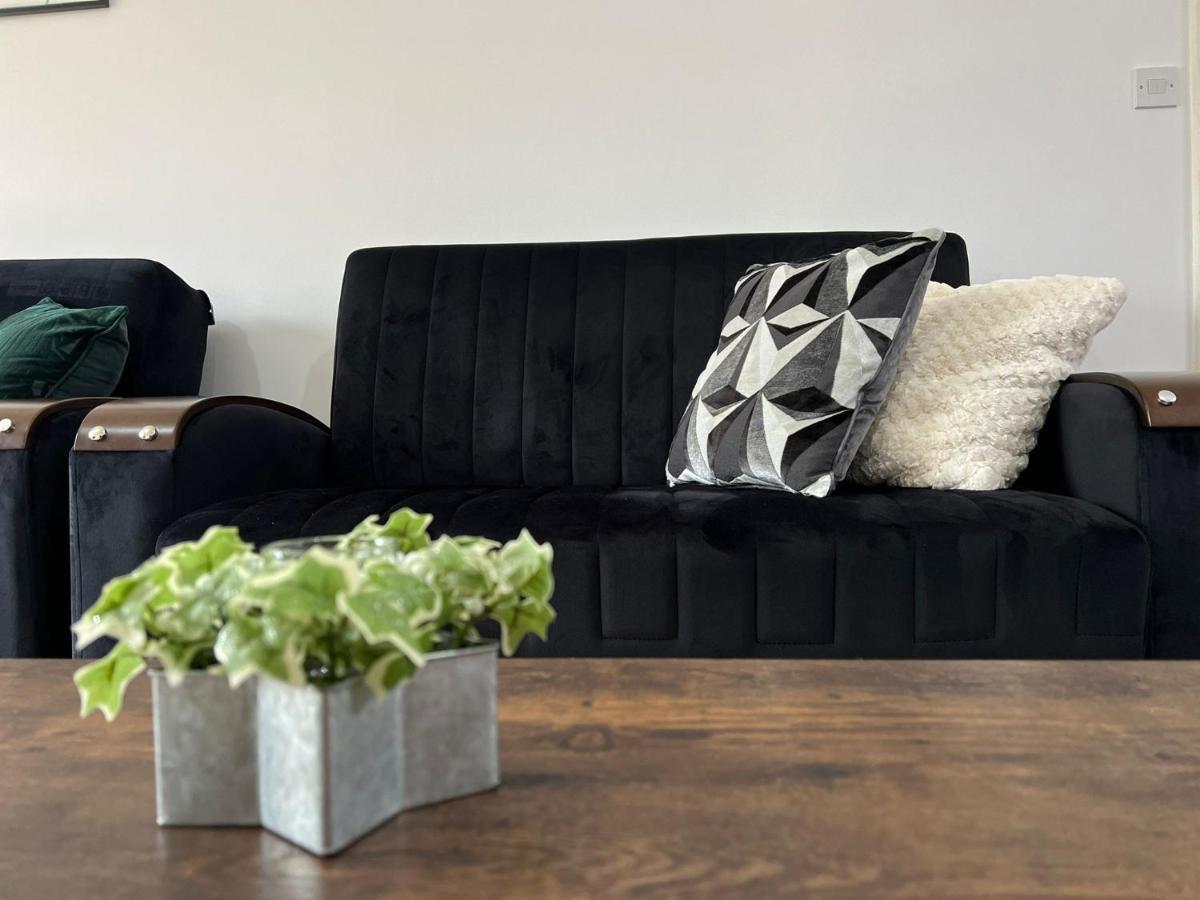 Boleyn Avenue By Incredible Holiday home *