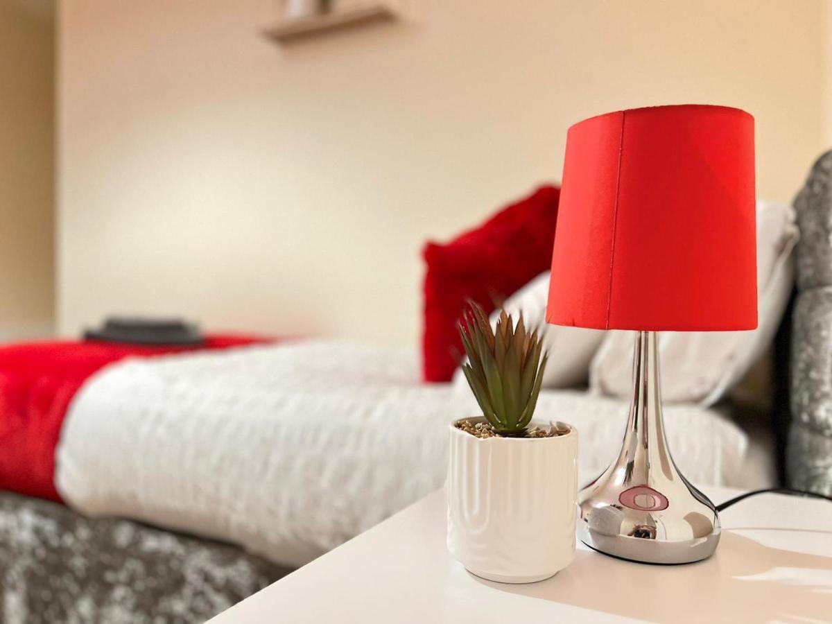 Jupiter Coach House By Incredible Holiday home Peterborough