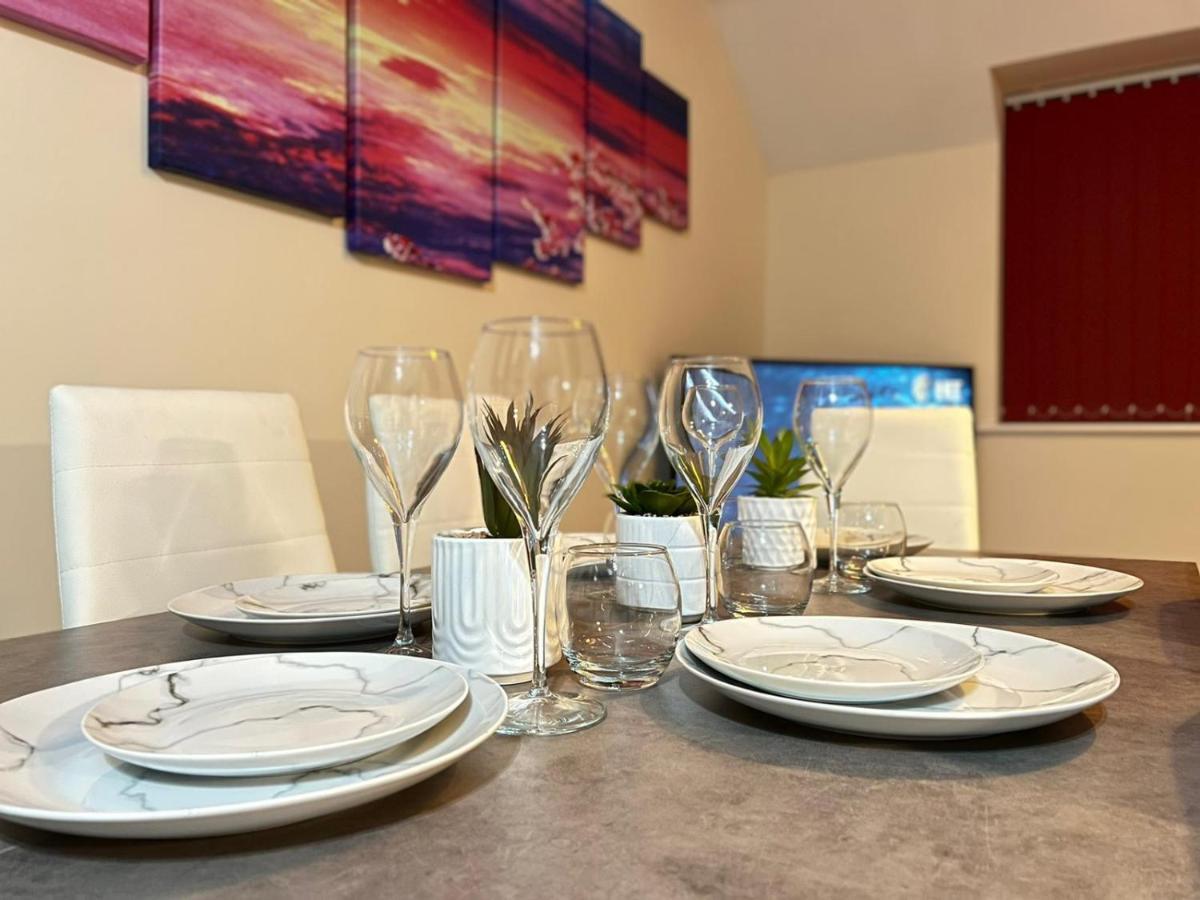 Jupiter Coach House By Incredible Peterborough